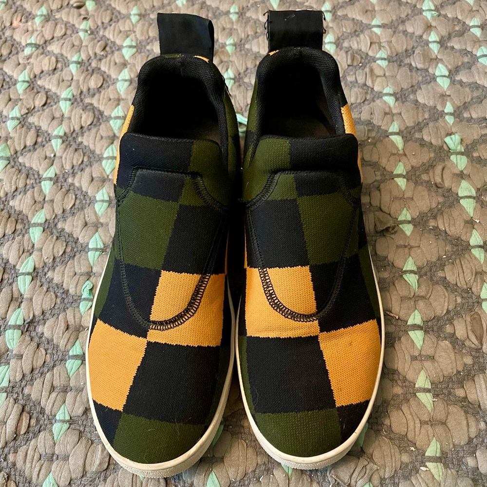 Celine Black Orange and Green pull on sneaker size 40 LOVE LIFE tabs